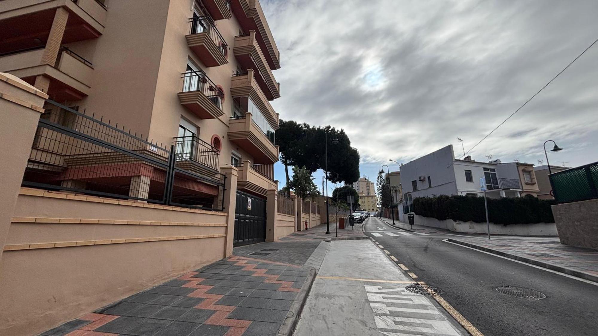 Nuevo Con Parking Y Piscina Gratis *